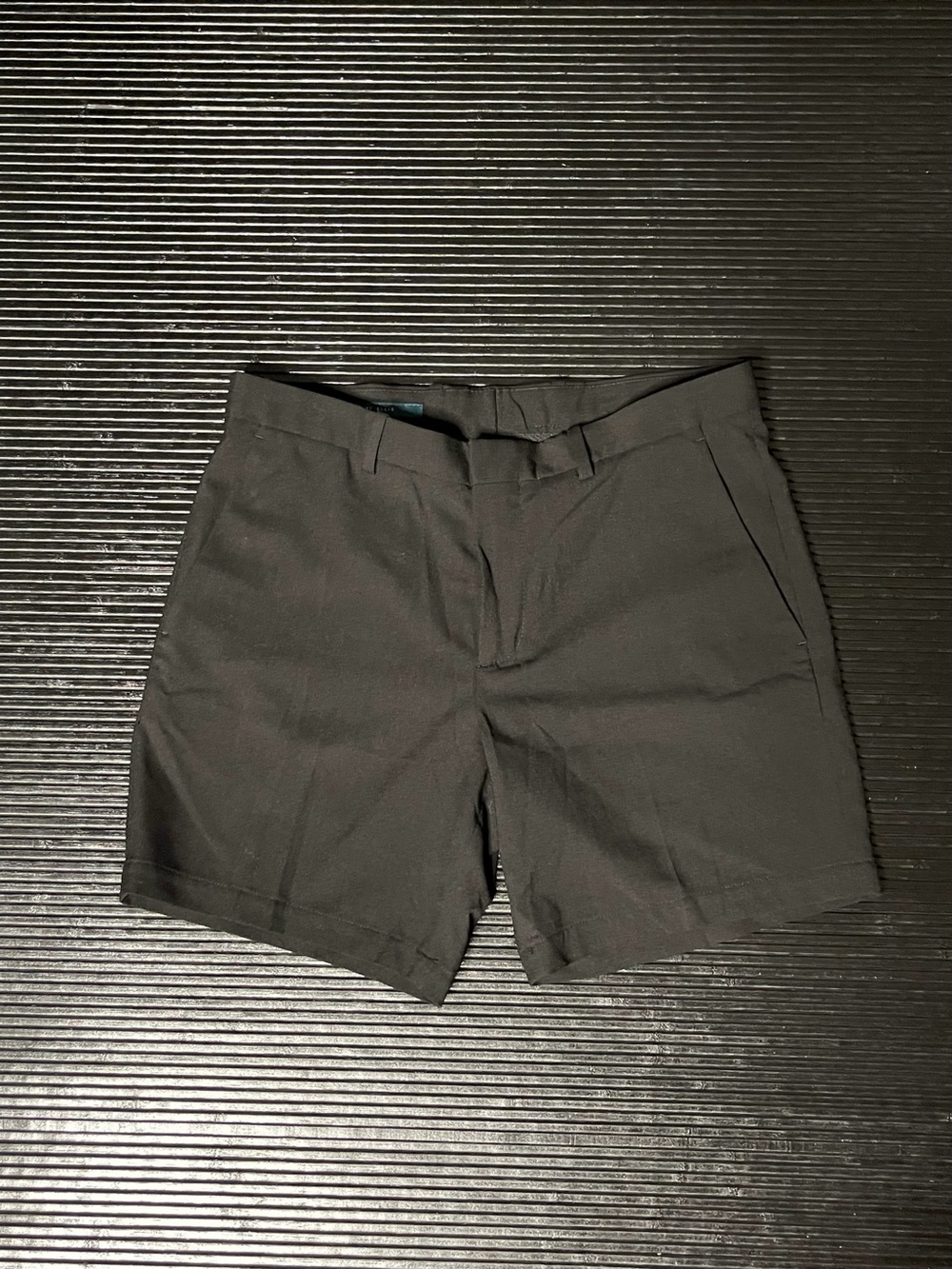 Perry Ellis Black Flat-Front Men's Shorts